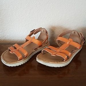 Old Navy girls leather sandals
